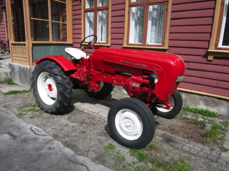 A Porsche tractor!